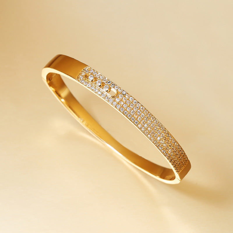 Bracelet en zirconium incrusté plaqué or, mains de personnalité simples
