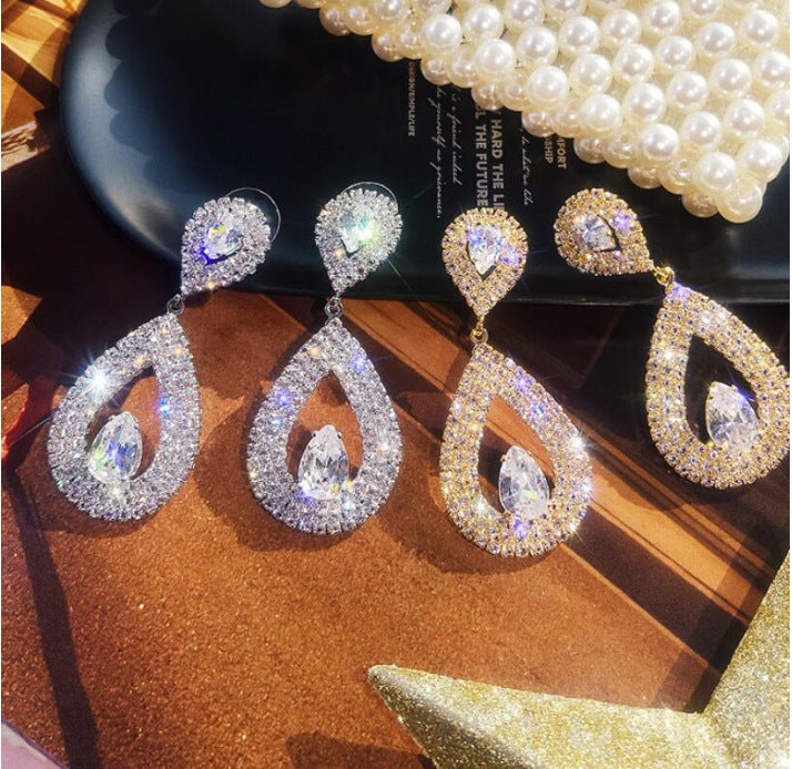 Boucles d'oreilles pendantes incrustées de diamants brillants pour femmes