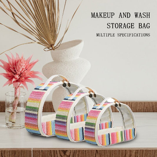 Sac à cosmétiques en PVC Transparent tissé en paille, sac à cosmétiques en demi-cercle, sac de rangement de produits de toilette tissé arc-en-ciel imperméable