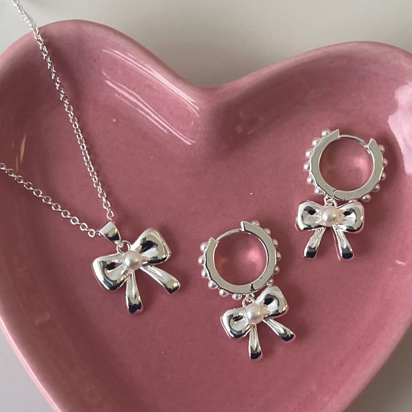Collier à nœud pour femmes, chaîne de clavicule assortie avec tout