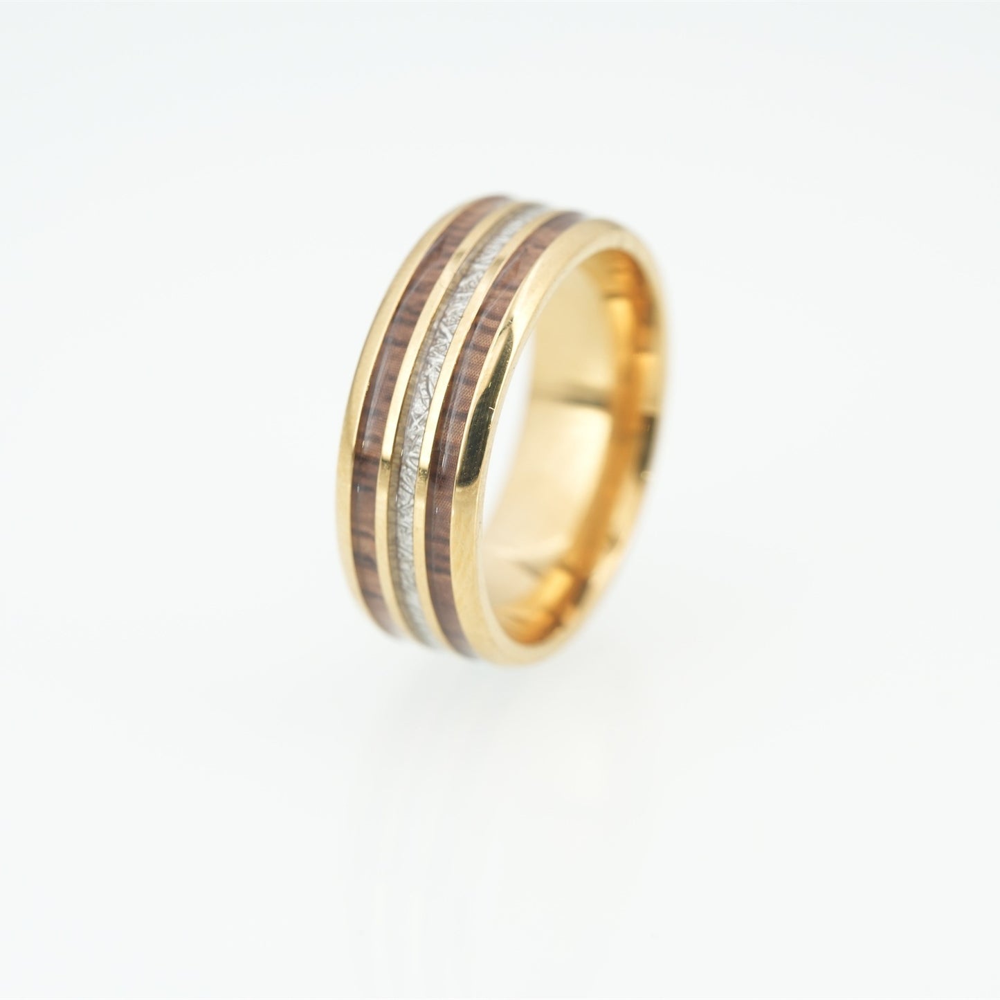 Bague en soie glacée incrustée d'acier tungstène délicat