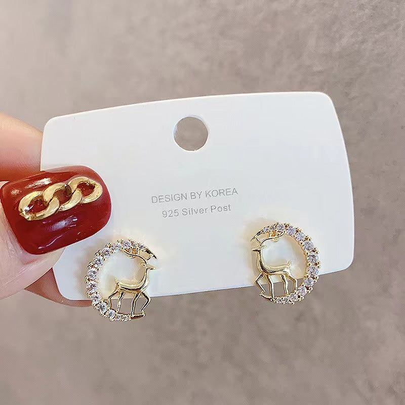 Petites boucles d'oreilles coréennes exquises, style froid