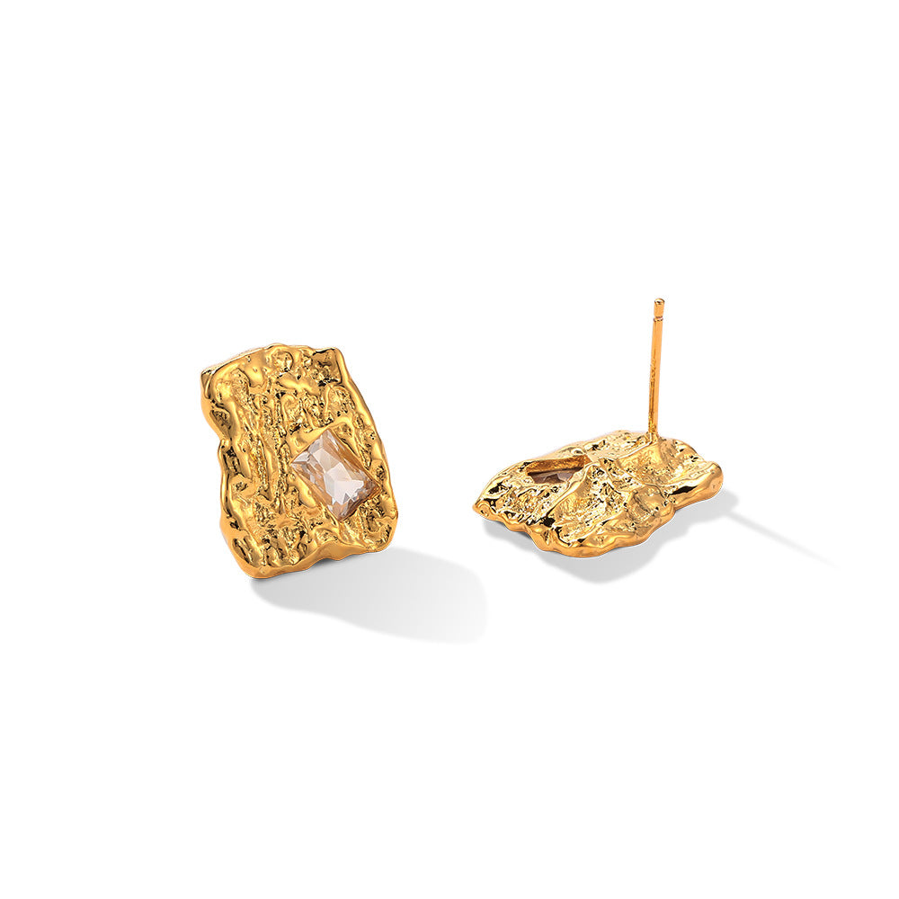 Petites boucles d'oreilles carrées à la mode pour femmes
