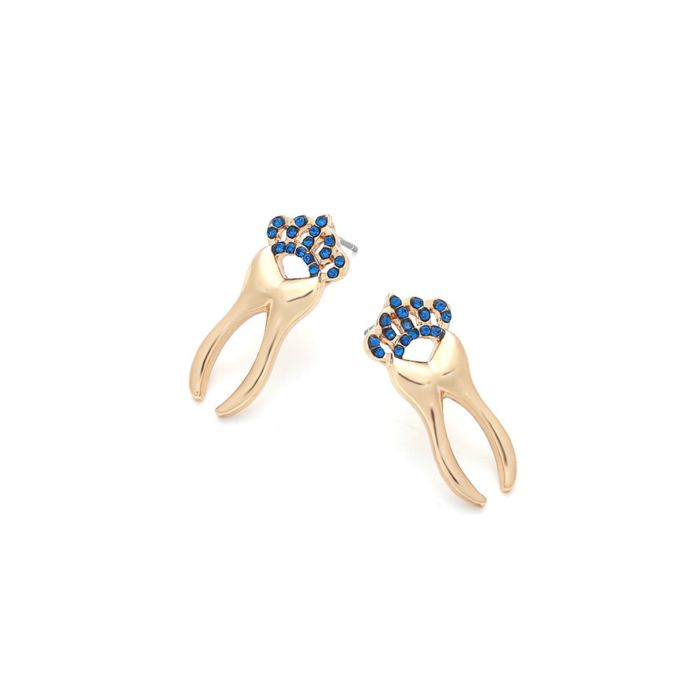 Boucles d'oreilles à tige en forme de couronne de diamant en alliage simple à la mode