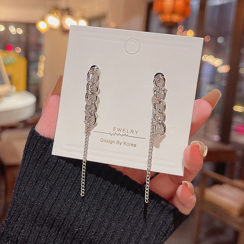 Boucles d'oreilles en zircon à longues franges et aiguille en argent