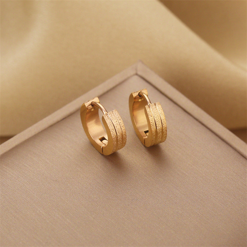 Boucles d'oreilles européennes et américaines en acier titane sans décoloration