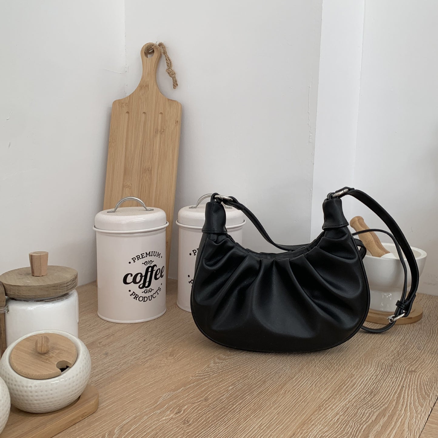Sweet Pleated Women's Portable Cloud Bag