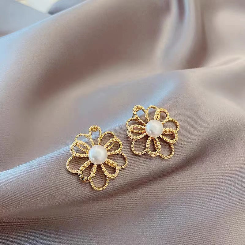 Petites boucles d'oreilles coréennes exquises, style froid