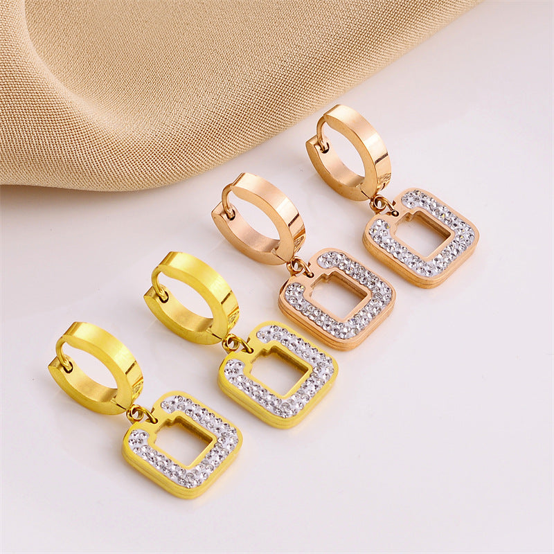 Boucles d'oreilles européennes et américaines en acier titane sans décoloration