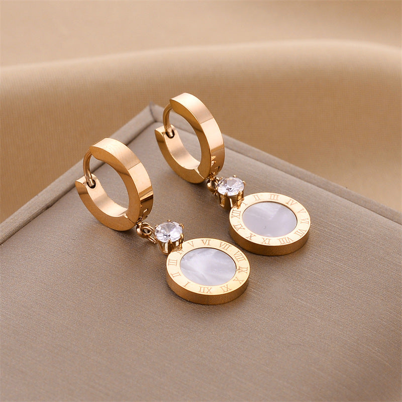 Boucles d'oreilles européennes et américaines en acier titane sans décoloration