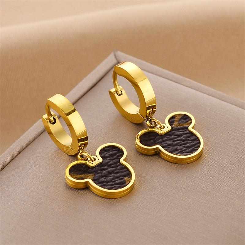 Boucles d'oreilles européennes et américaines en acier titane sans décoloration