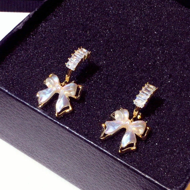 Boucles d'oreilles capricieuses en Zirconium incrusté de mode pour femmes
