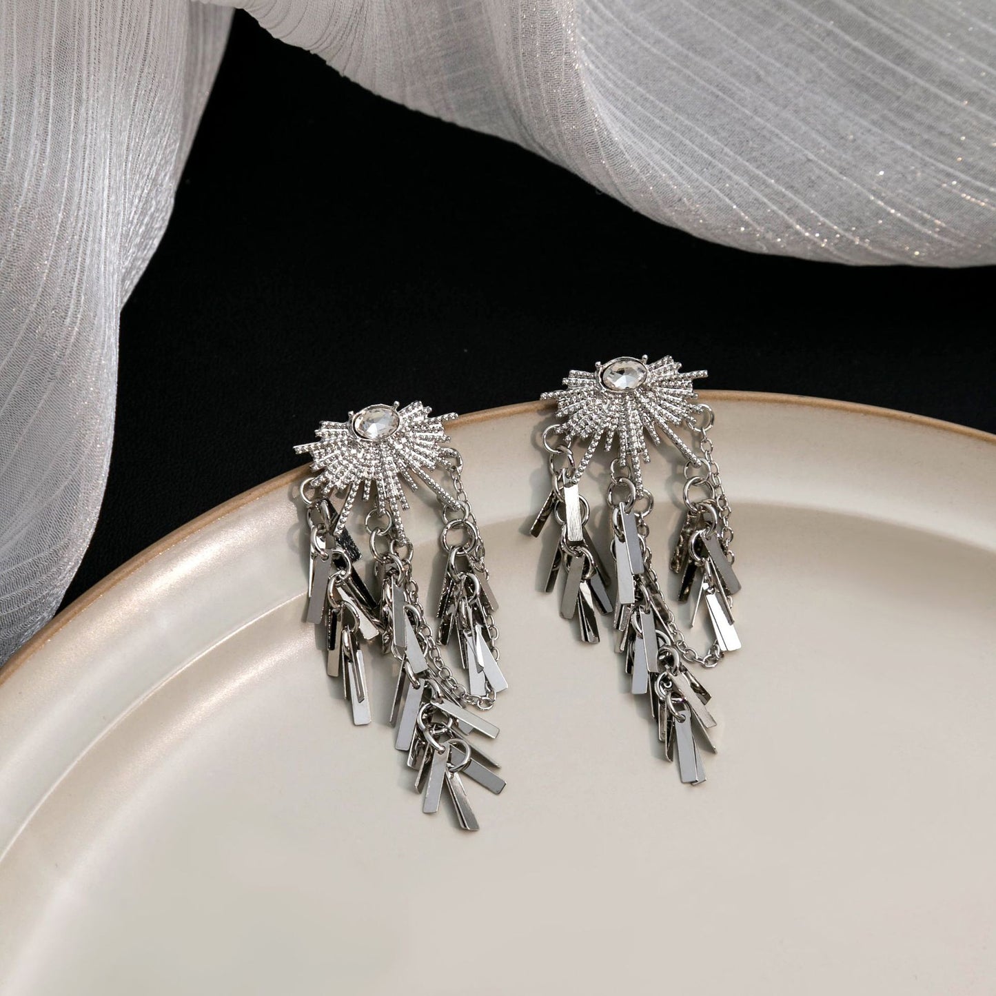 Ornement de boucles d'oreilles au design créatif