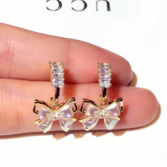 Boucles d'oreilles capricieuses en Zirconium incrusté de mode pour femmes