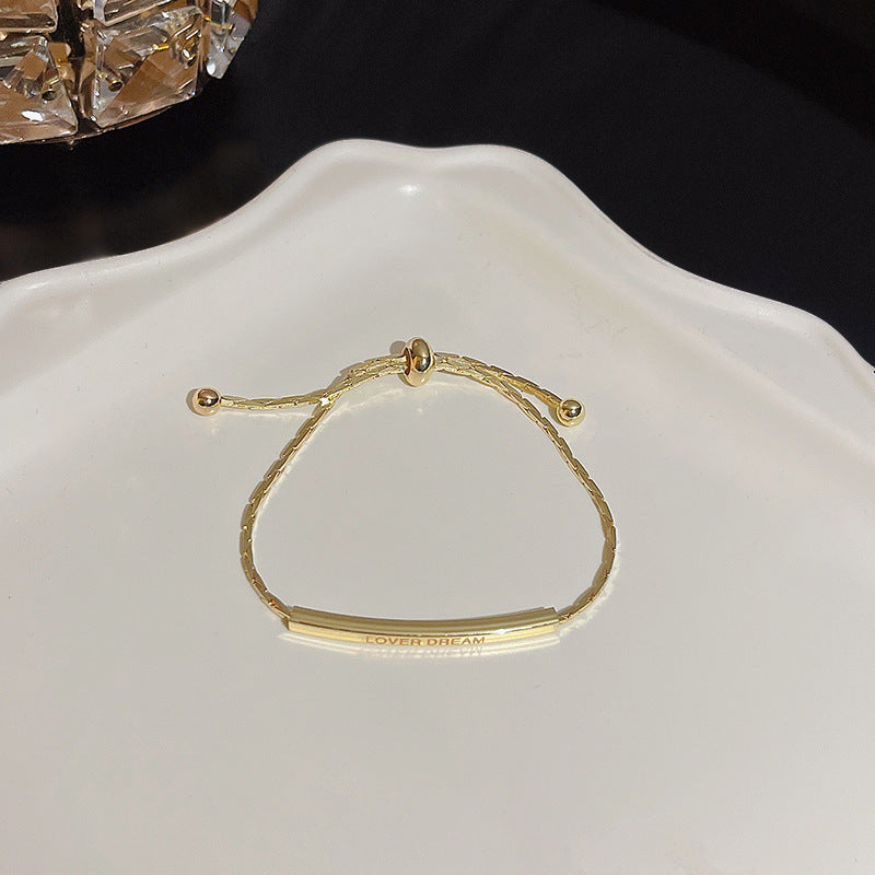 Pulsera versátil de perlas y flores de circón