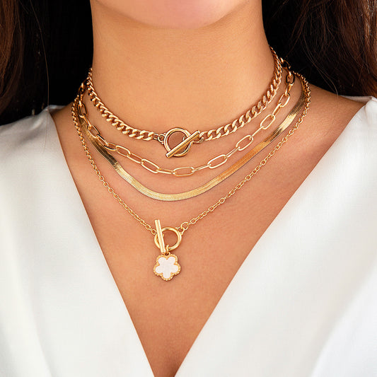 Costume de collier d'herbe de Parthenocissus de chaîne d'os de serpent rétro