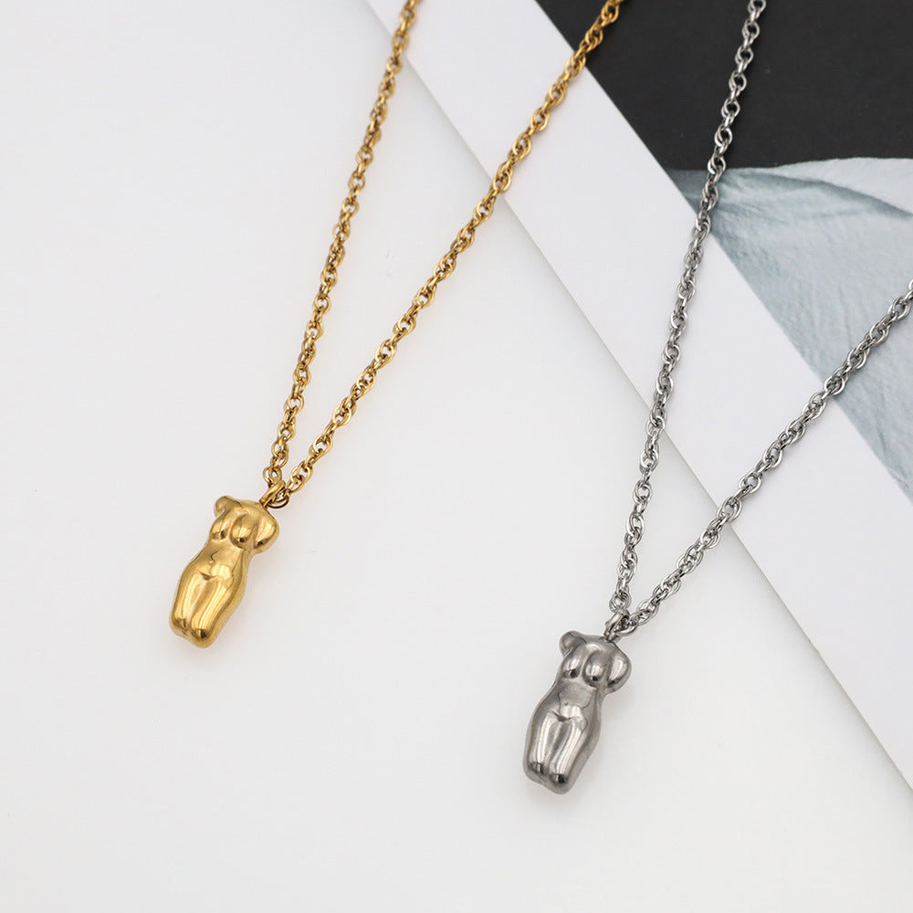 18K Stainless Steel Clavicle Chain Female Portrait