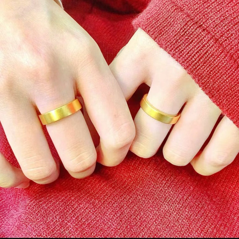 Bague en acier titane givré et mat simple à la mode