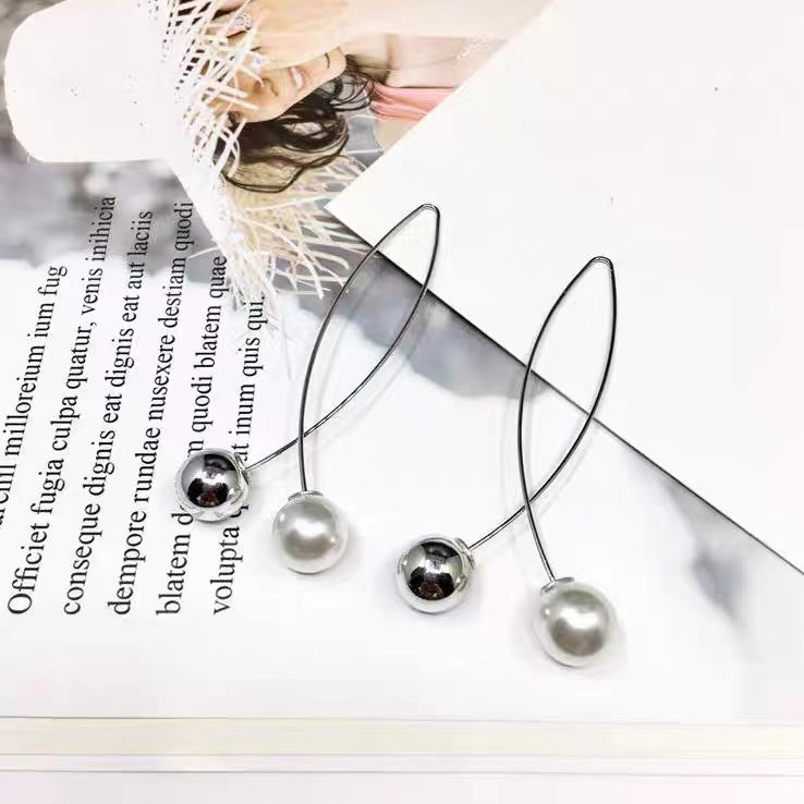 Petites boucles d'oreilles coréennes exquises, style froid