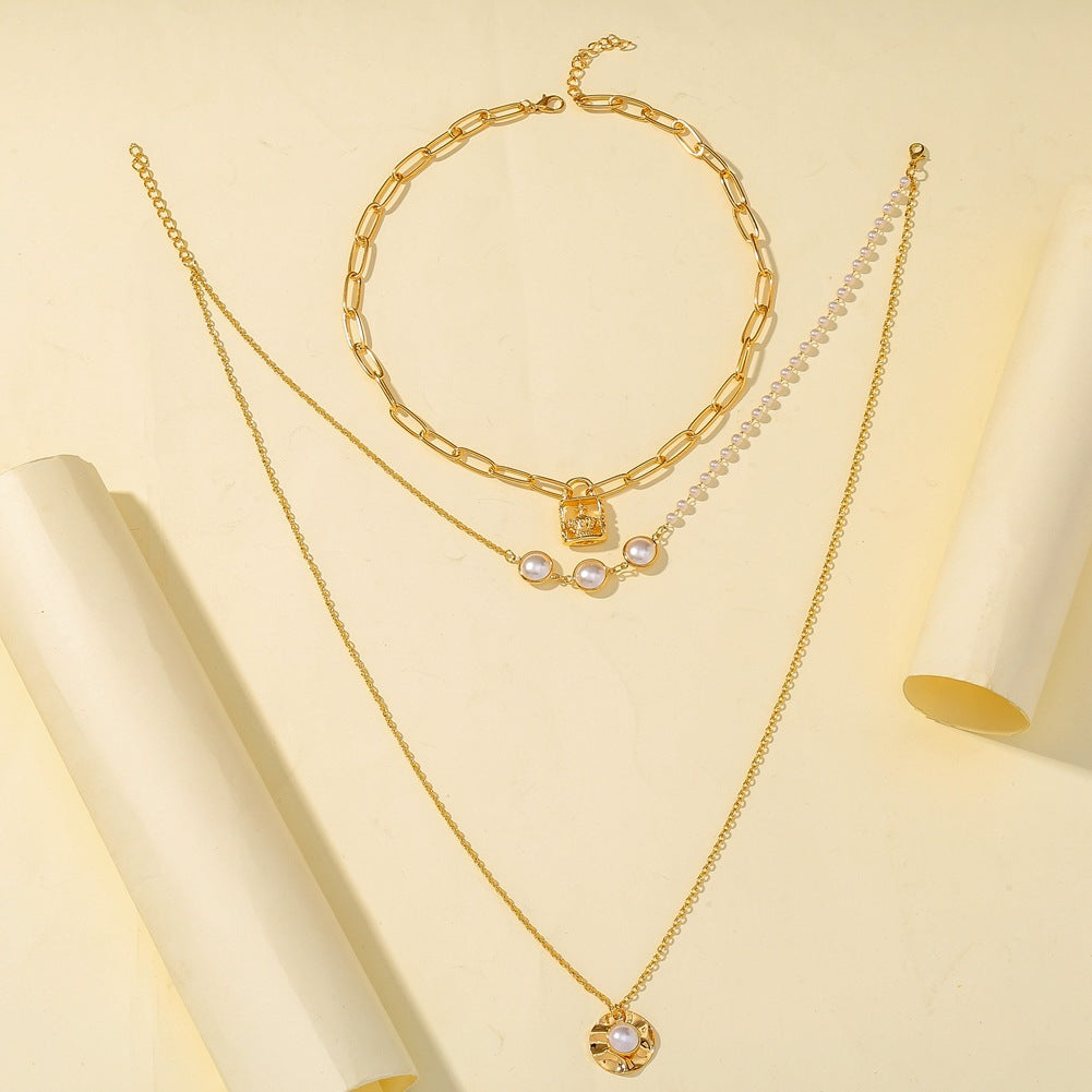 Three-layer Twin Elegant Pearl Shell Clavicle Chain