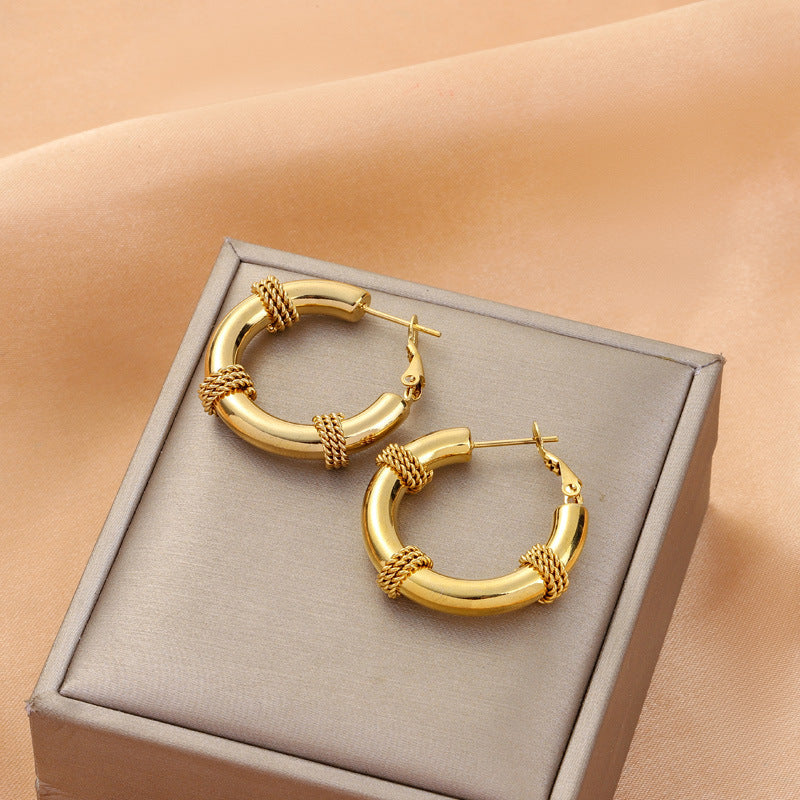 Boucles d'oreilles européennes et américaines en acier titane sans décoloration