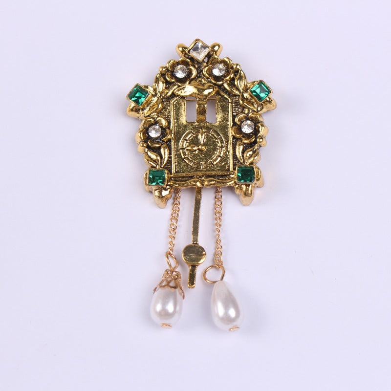 Broche de manteau de style baroque rétro Design Court