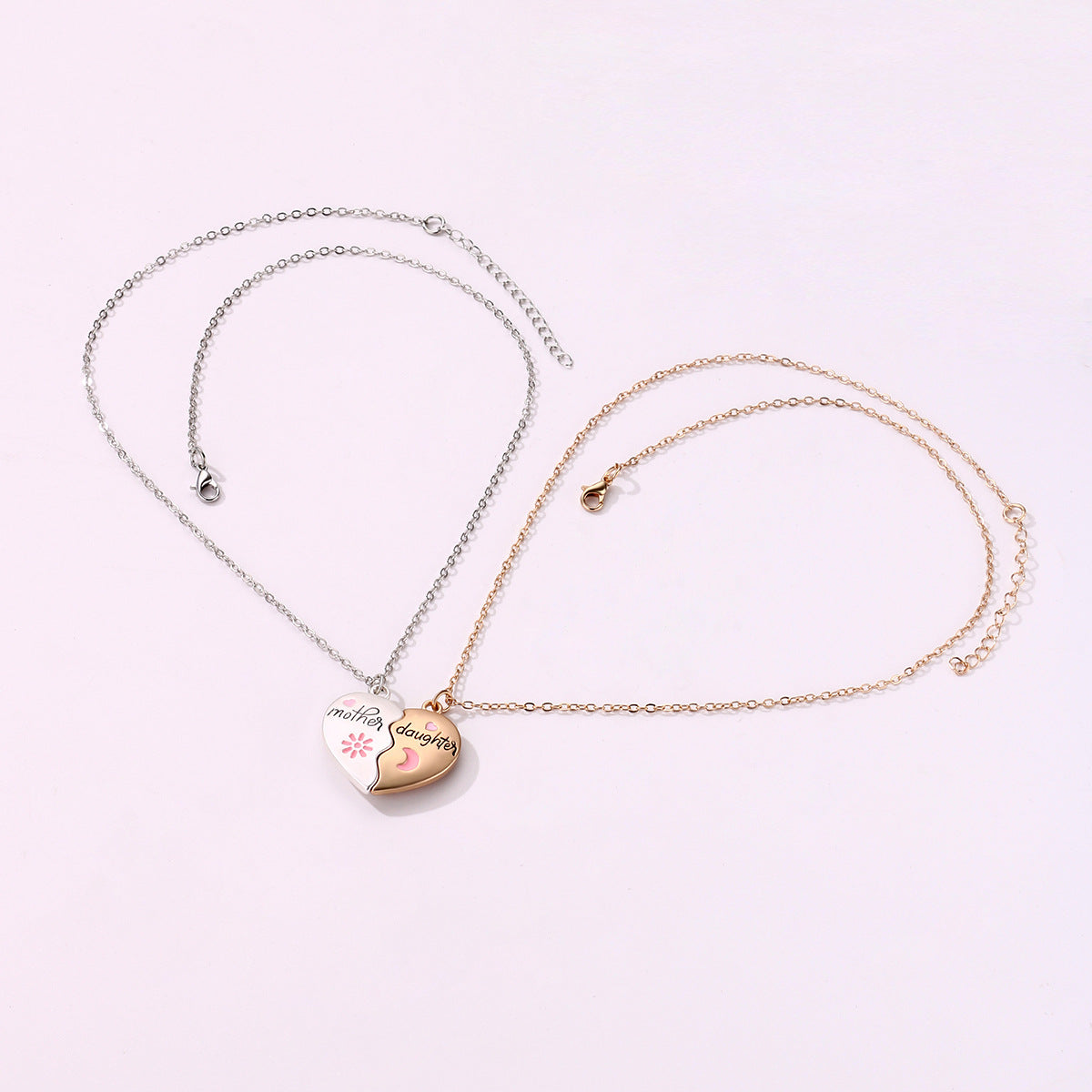 Ensemble de bijoux mère-fille, collier avec pendentif magnétique en forme de cœur assorti, cadeaux à la mode pour la fête des mères, 2 pièces
