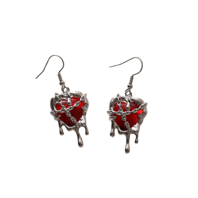 Pendientes oscuros con corazón de lava y corazón cerrado