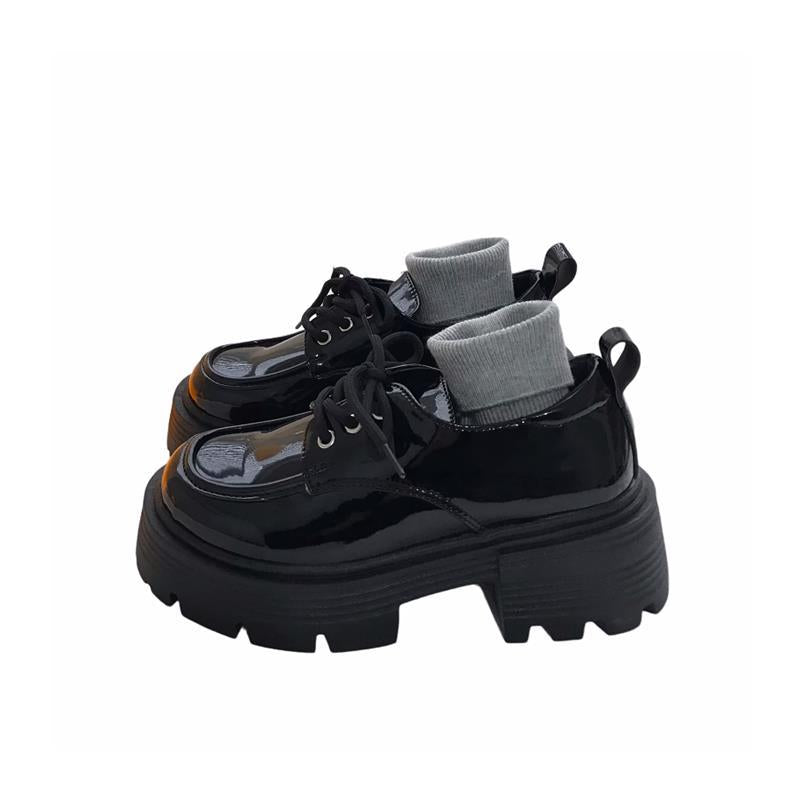 Chaussures en cuir polyvalentes noires à talons épais pour femmes