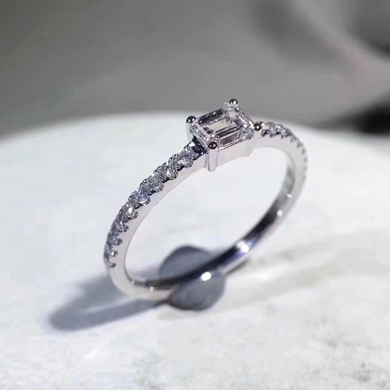 Bague en diamant rectangulaire Rock Candy en forme de barre exquise à la mode