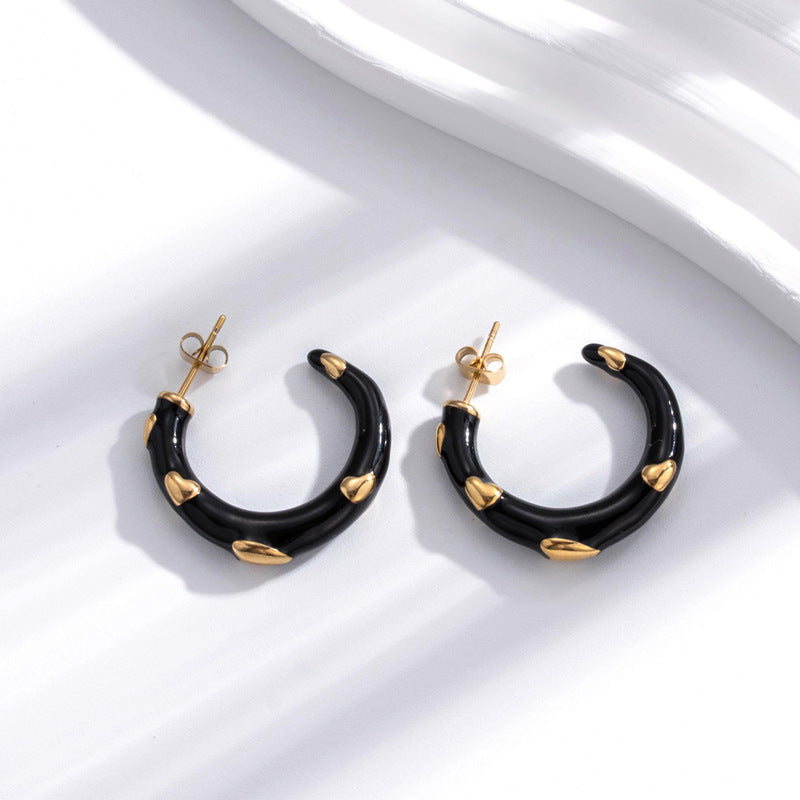 Boucles d'oreilles bohèmes en acier titane, personnalisées européennes et américaines en forme de C, amour tridimensionnel