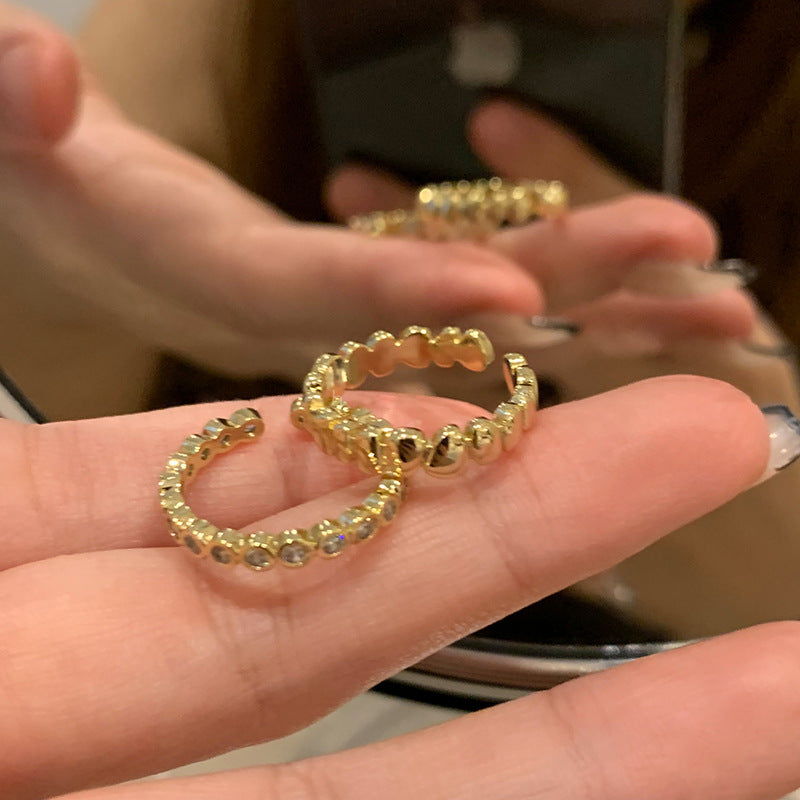 Bague ouverte de conception minoritaire capricieuse à double paquet pour les femmes