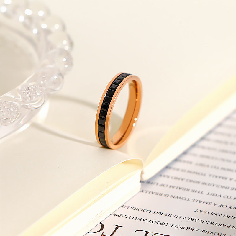 Couleur de bague étoilée simple à la mode