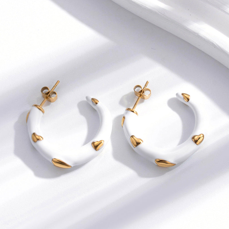 Boucles d'oreilles bohèmes en acier titane, personnalisées européennes et américaines en forme de C, amour tridimensionnel
