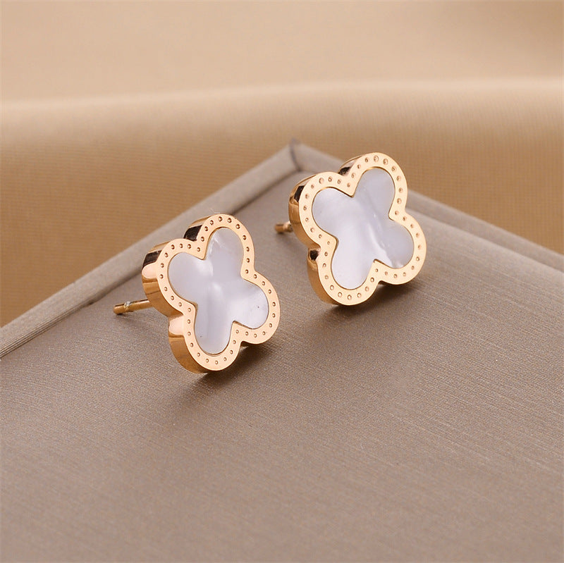 Boucles d'oreilles européennes et américaines en acier titane sans décoloration