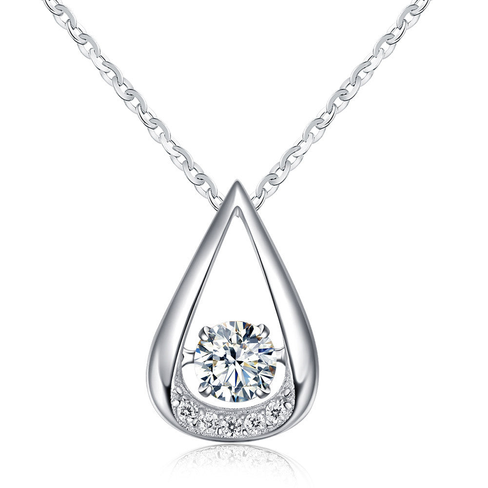 Collier suspendu intelligent en argent sterling avec micro incrusté de cœur battant