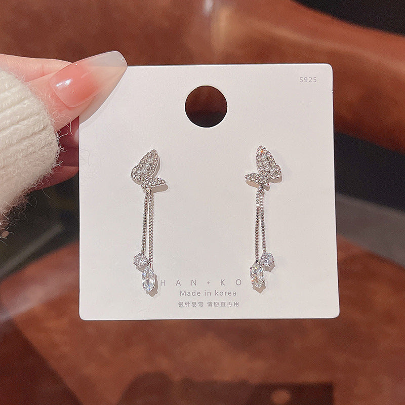 Boucles d'oreilles en zircon à longues franges et aiguille en argent