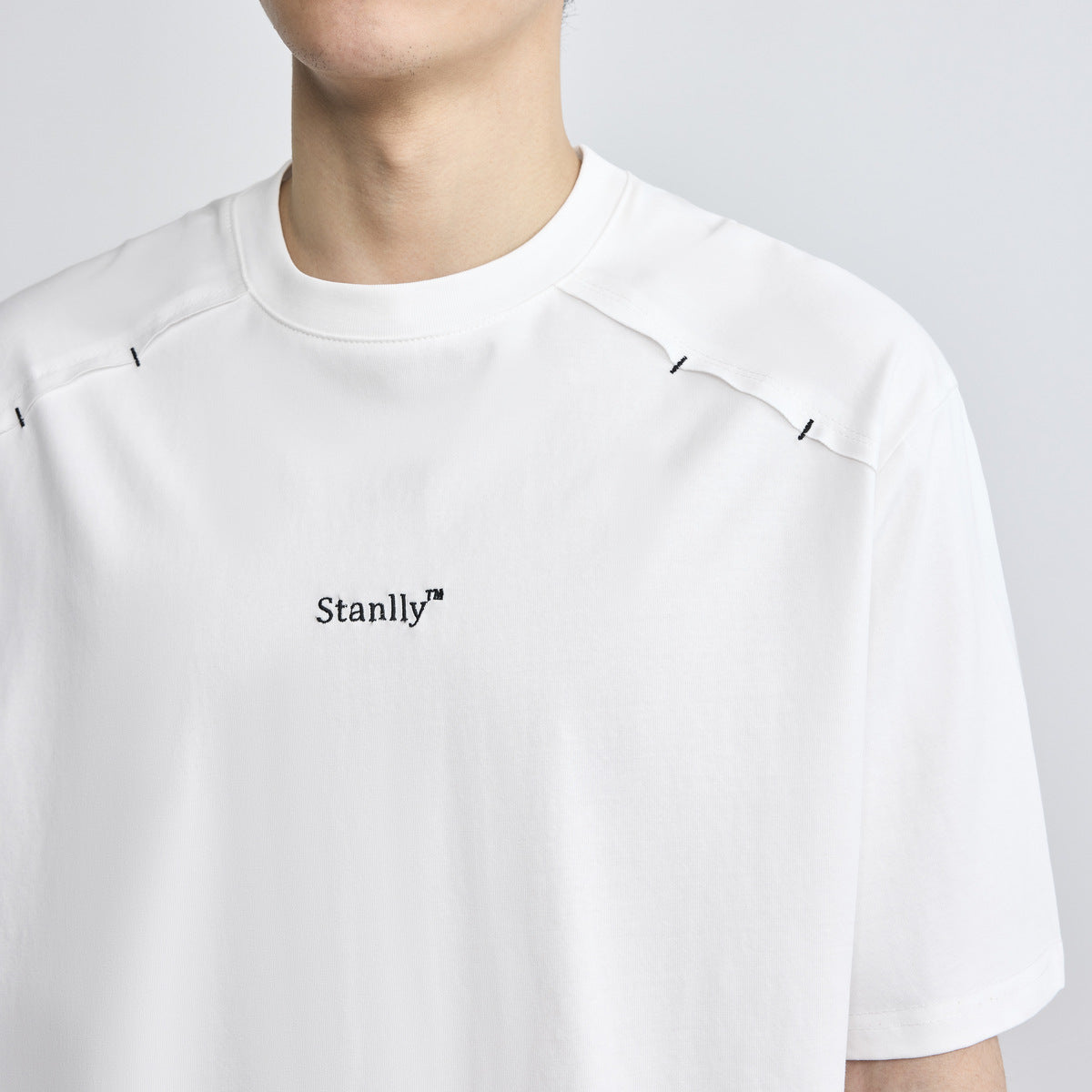 Simple Letter Embroidered Crew Neck T-shirt Fashion Loose