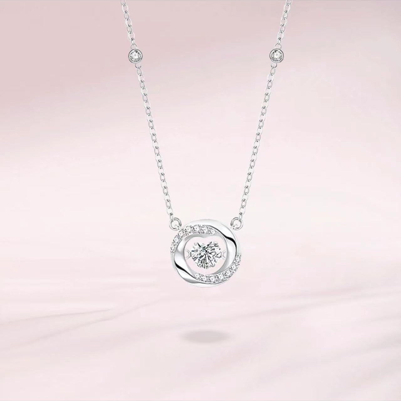 S925 Sterling Silver Mobius Three-second Heart Necklace