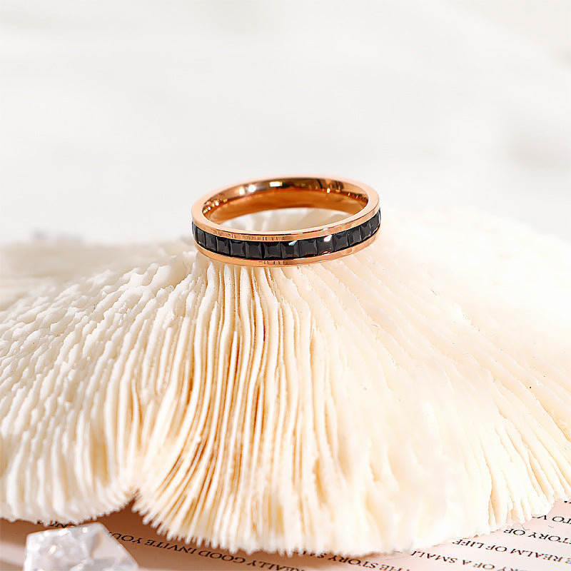 Couleur de bague étoilée simple à la mode