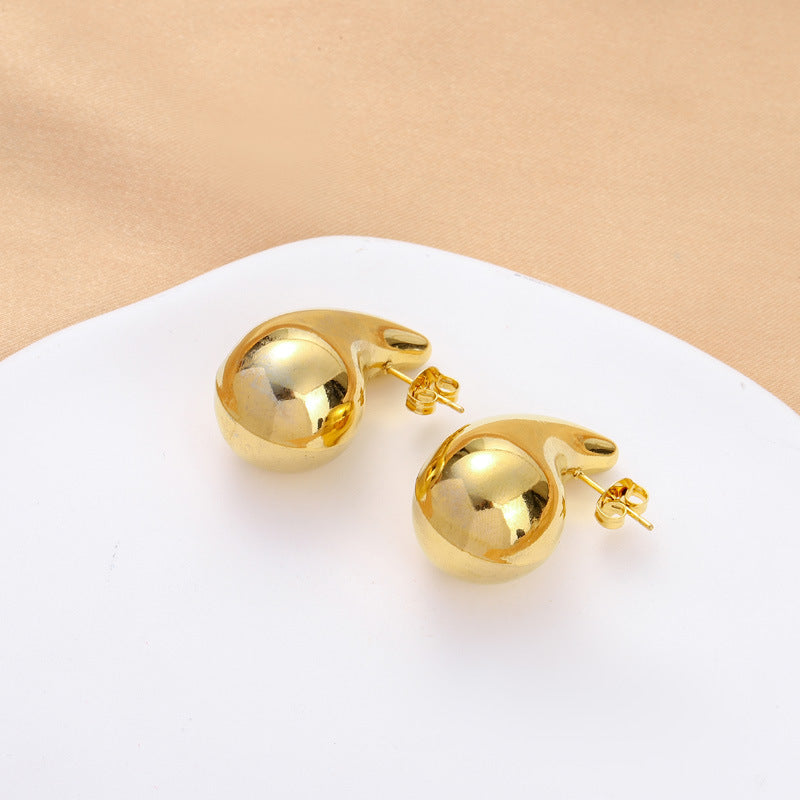 Boucles d'oreilles européennes et américaines en acier titane sans décoloration