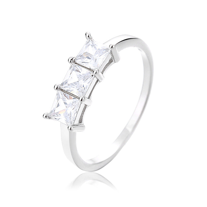 Anillo de plata 925 con circón de nicho femenino