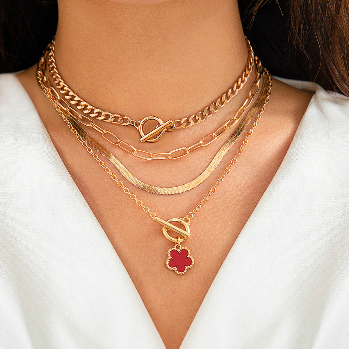 Traje de collar de hierba de Parthenocissus con cadena de hueso de serpiente retro