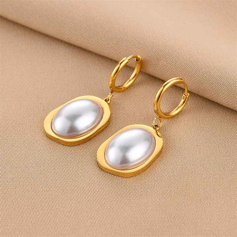 Boucles d'oreilles européennes et américaines en acier titane sans décoloration