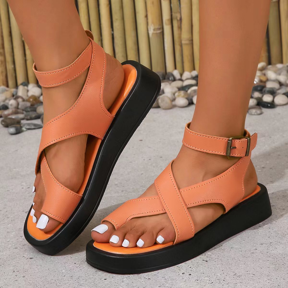 Chaussures à plateforme en polyuréthane couvrant les orteils, style romain décontracté, avec boucle en dentelle extérieure