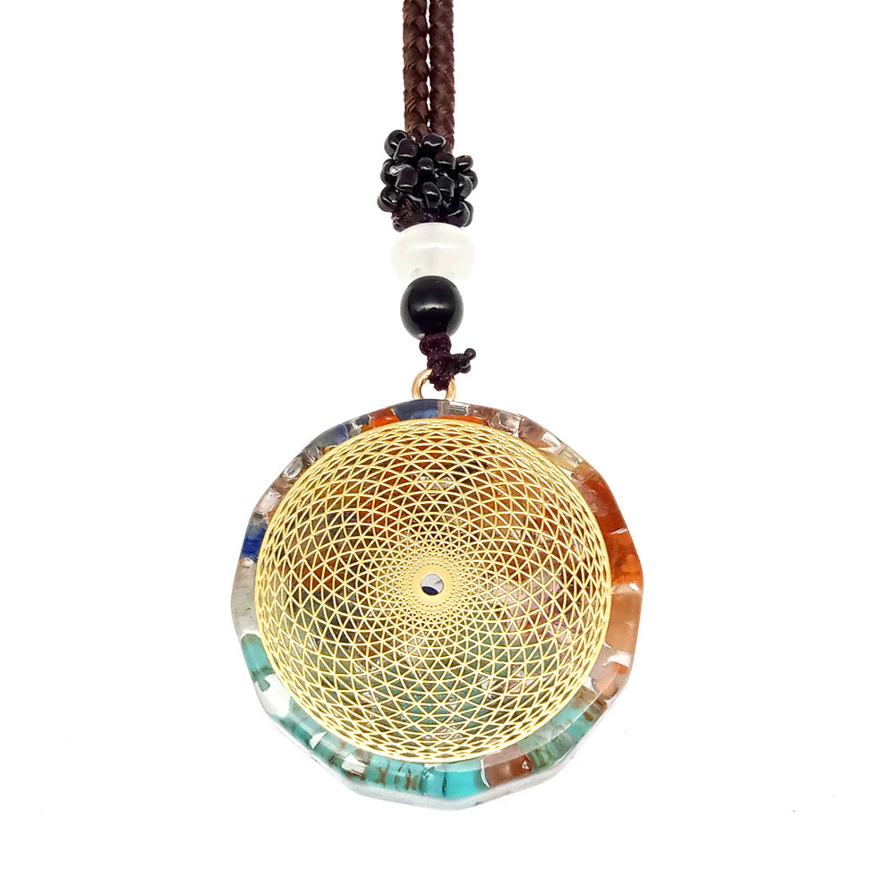 Venta caliente transfronteriza collar de grava colorido colgante de cristal Natural ornamento de forma geométrica multilateral al por mayor