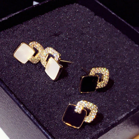 Boucles d'oreilles sens du design de mode pour femmes
