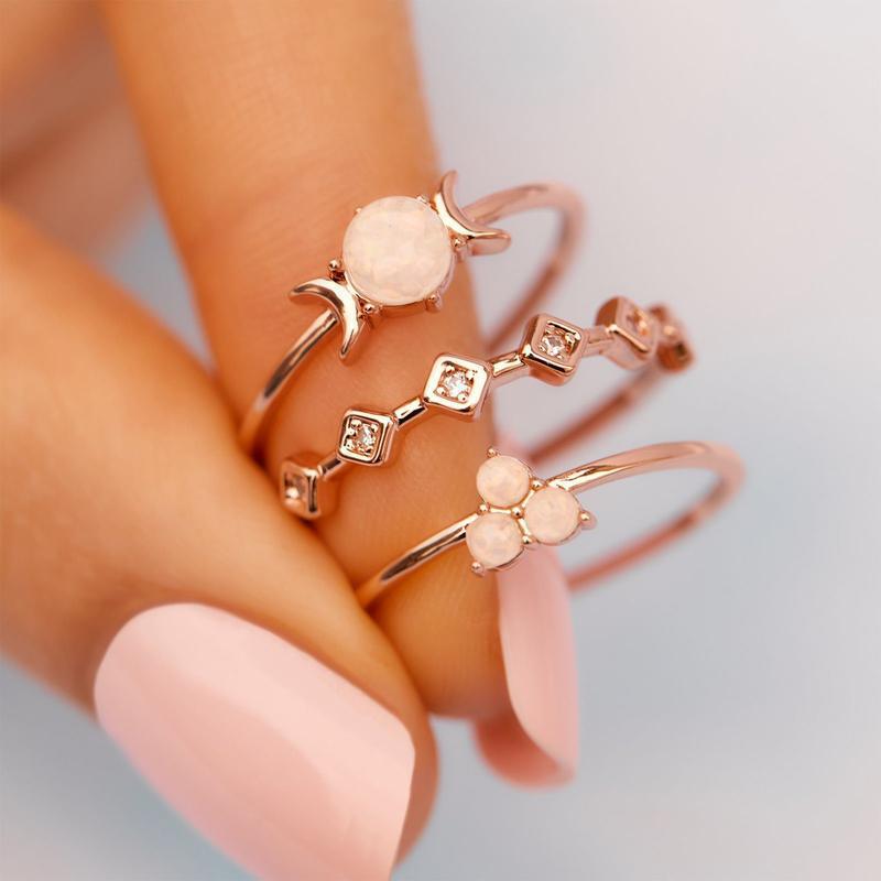 Conjunto de tres piezas de ópalo de luna simple Conjunto de anillos combinados Mujer