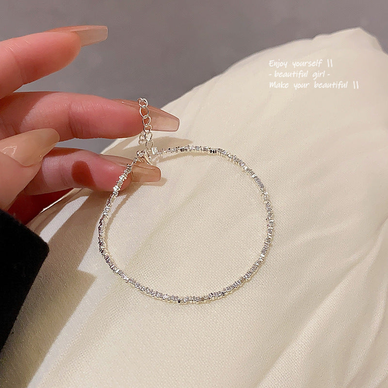 Petits morceaux de bracelet en argent, niche féminine perlée