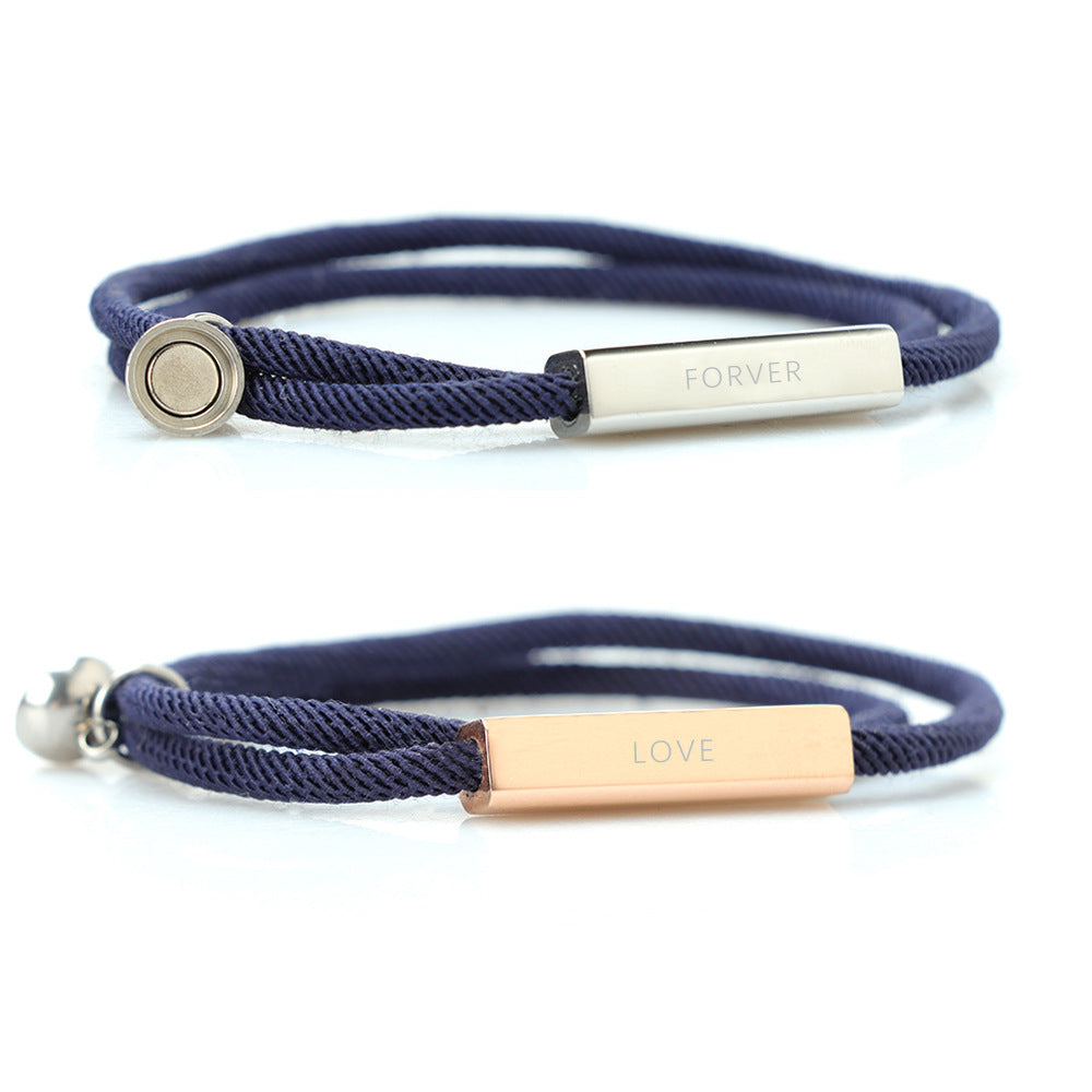Paire de bracelets de couple attrayants en acier inoxydable